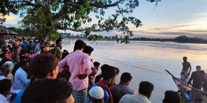 নেত্রকোনার কংশ নদীতে নৌকাডুবি,  নিখোঁজ এক জনের মরদেহ  উদ্ধার