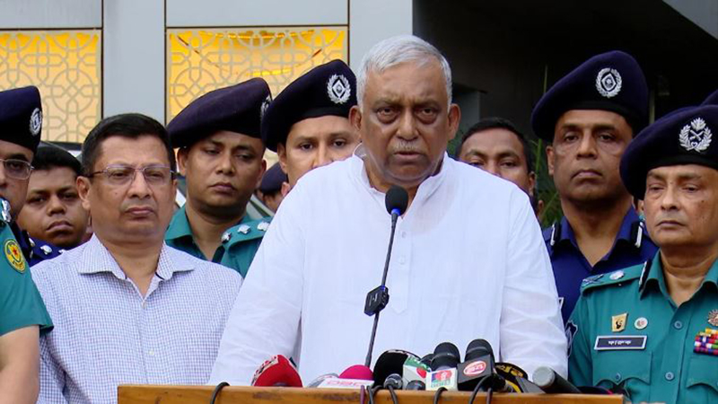 বিএনপি ঢাকাকে সারাদেশ থেকে বিচ্ছিন্নের পাঁয়তারা করে: স্বরাষ্ট্রমন্ত্রী