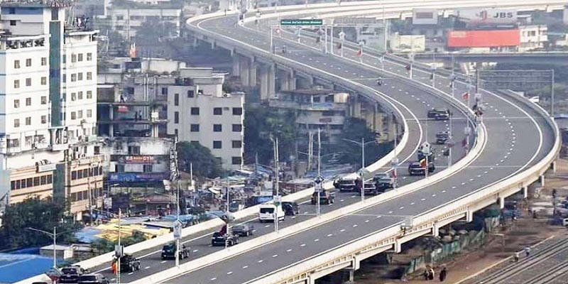 ১০ মিনিটে বিমানবন্দর থেকে ফার্মগেট যাচ্ছে মানুষ