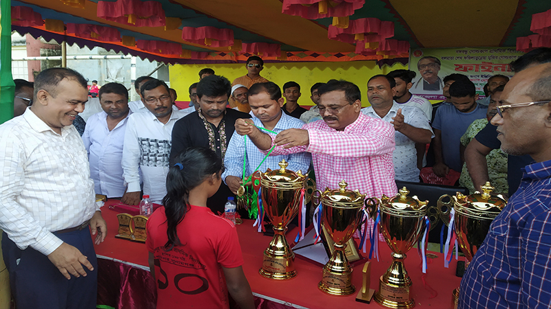 ধর্মপাশায় ফুটবল টুনামেন্ট অনুষ্ঠিত
