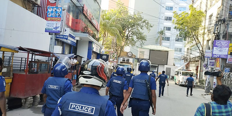 নারায়ণগঞ্জে পুলিশ-বিএনপি সংঘর্ষ, তিনজন গুলিবিদ্ধ