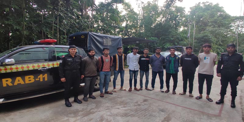 নোয়াখালীতে নাশকতার পরিকল্পনাকালে গ্রেপ্তার ৯