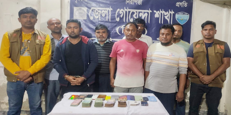 নোয়াখালীতে চারলক্ষ টাকাসহ ৭ জুয়াড়ি গ্রেপ্তার