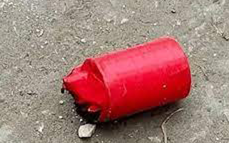 ঢাবিতে তিন দফায় ৭ ককটেল বিস্ফোরণ, অবিস্ফোরিত ১