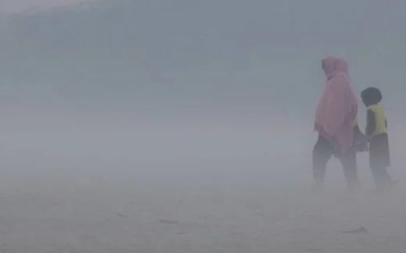 শুক্রবার ৬ জেলায় বৃষ্টি, ঘন কুয়াশার দাপট রবিতেও, এবার কি বাংলায় শীত বাড়বে?