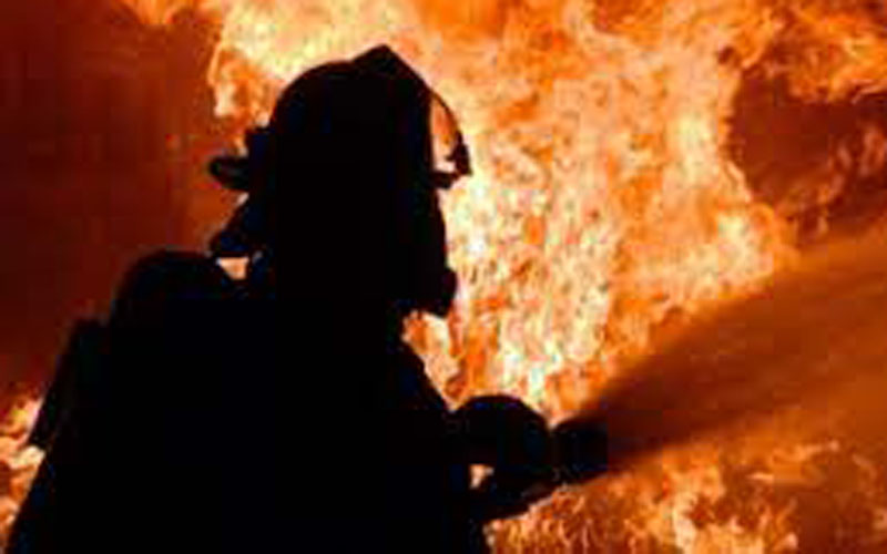 উত্তরায় আবাসিক ভবনে আগুন