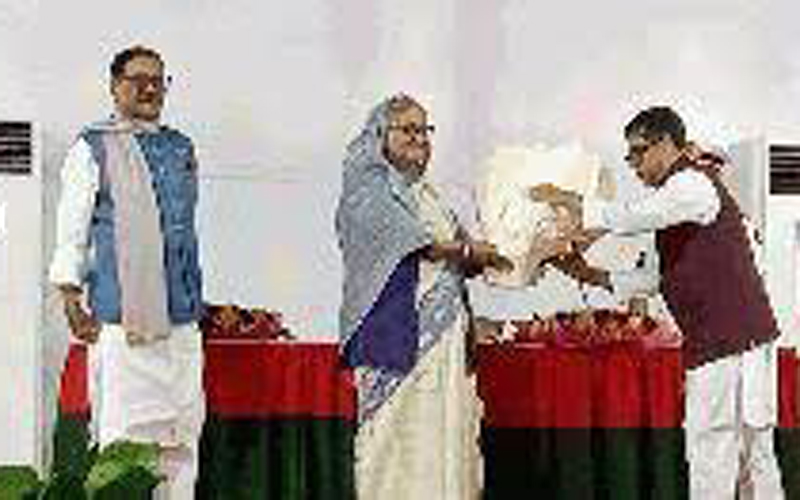 ‘মুরুব্বিদের পরামর্শে চললে বাংলাদেশের আর চলা লাগবে না’