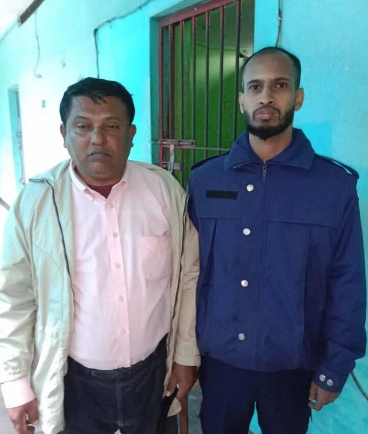 ৫ শিক্ষক এমপিওভুক্তিতে দুর্নীতি, প্রধান শিক্ষক গ্রেপ্তার