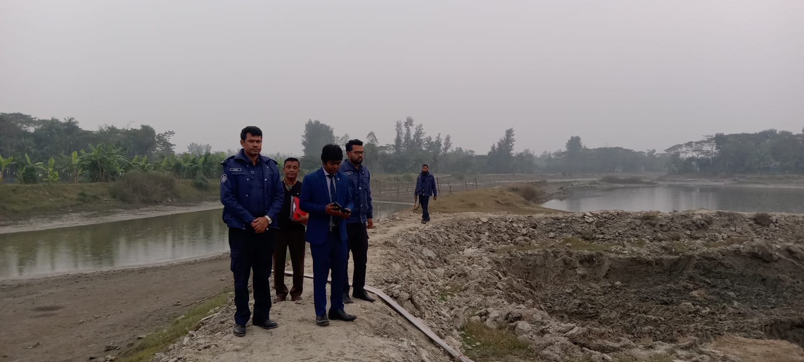 নোয়াখালীতে ফসলি জমির মাটি বিক্রির অপরাধে দুই ব্যক্তির কারাদান্ড  