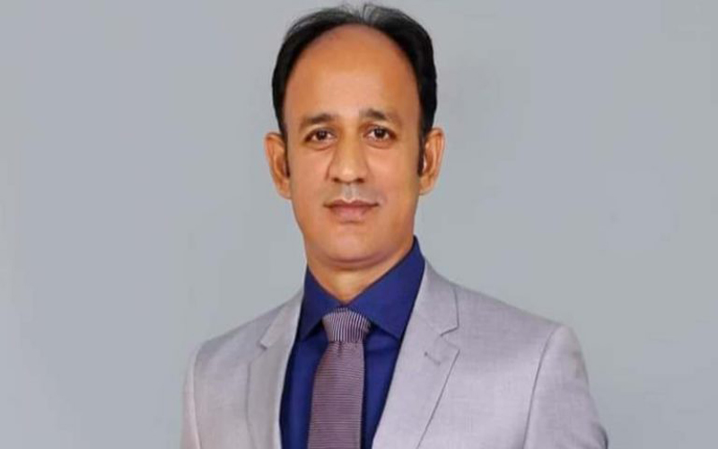 সংসদে প্রথম দিনেই ঝড় তুললেন ব্যারিস্টার সুমন