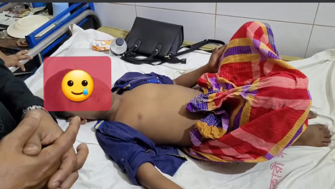 খতনার সময় শিশুর অতিরিক্ত রক্তপাত, পালালো ডাক্তার