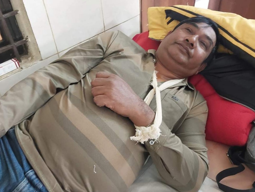 ঠাকুরগাঁওয়ে সাংবাদিক বিপ্লবের উপর হামলা
