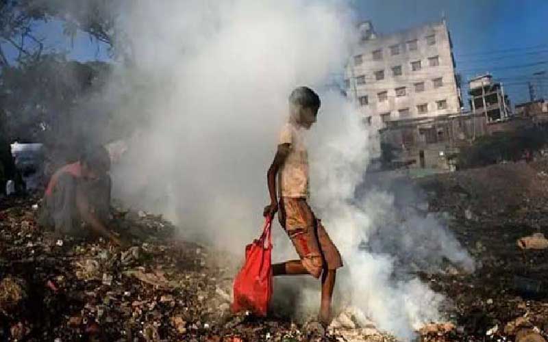 দূষণে প্রতি বছরে প্রাণ হারাচ্ছেন পৌনে ৩ লাখ বাংলাদেশি