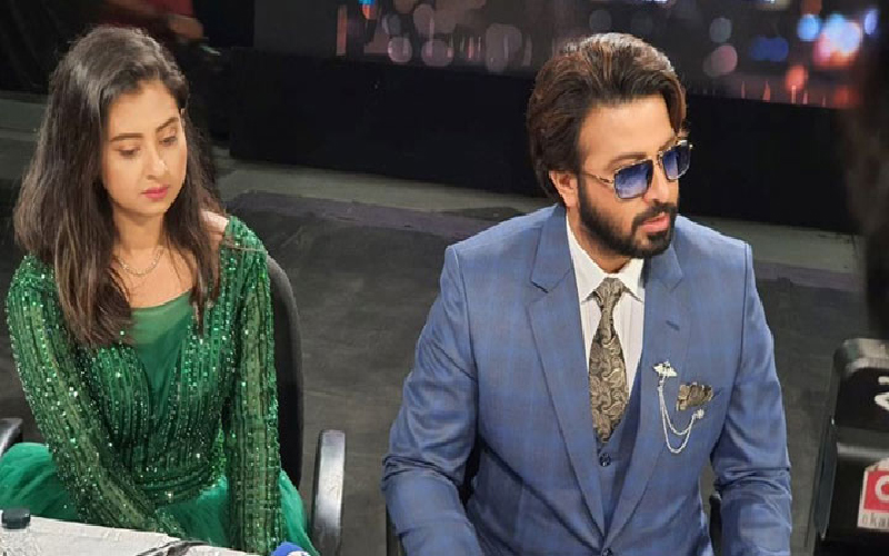 শাকিবের বাসা থেকে বের করে দেওয়া হয়নি আমাকে :বুবলী