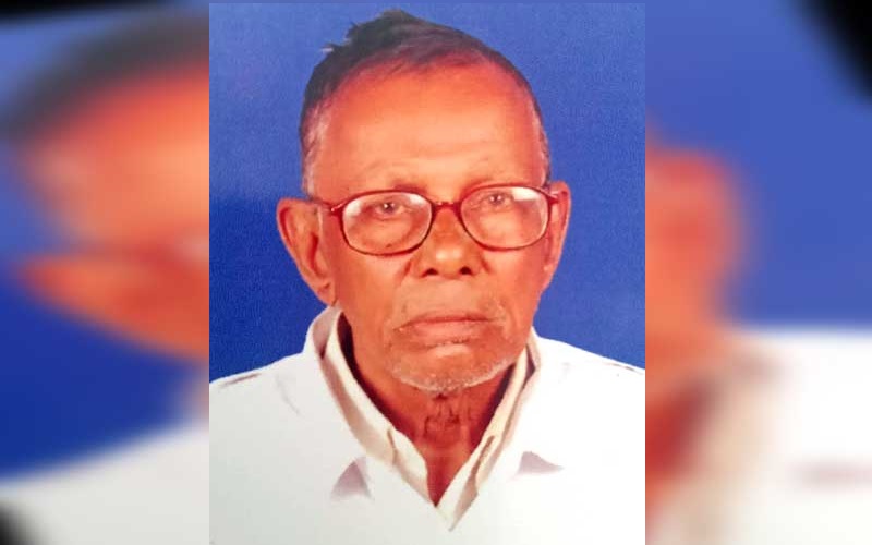 পার্বতীপুরের প্রবীণ সংবাদপত্র বিক্রেতা আবুল হোসেন আর নেই
