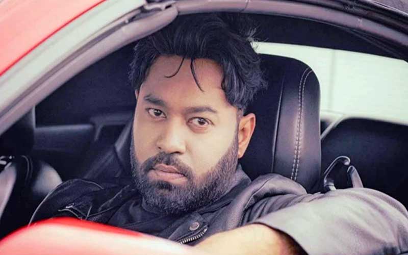 যুক্তরাষ্ট্রে তৈরি সোয়া ৪ লাখ ডলারের ‘গ্রিন কার্ড’ নিয়ে মারুফের হতাশা