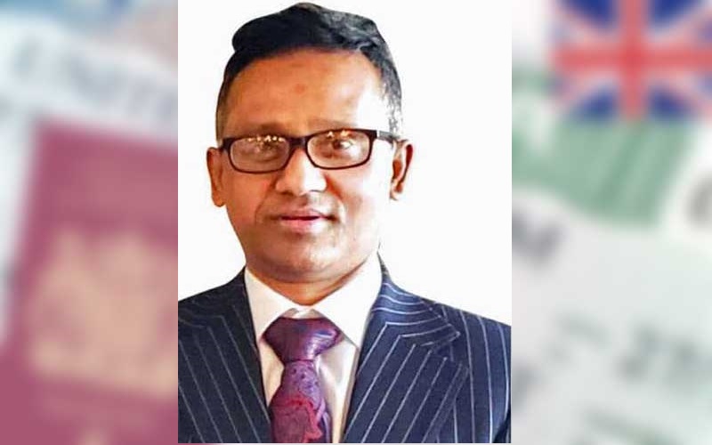 লন্ডনে বিএনপির জুম খোকনকে গণধোলাই