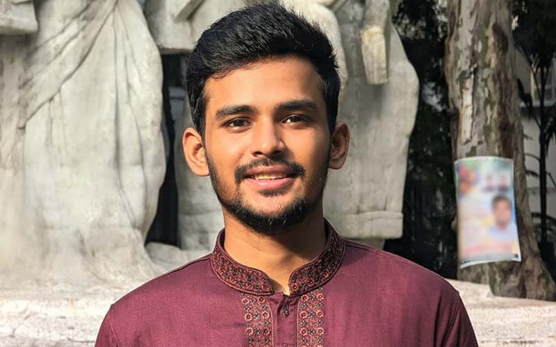 প্রথম বেতন বন্যার্তদের দেওয়ার ঘোষণা উপদেষ্টা আসিফ মাহমুদের