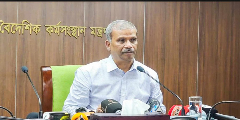 বিমানবন্দরে রেমিট্যান্স যোদ্ধারা ভিআইপি মর্যাদা পাবে: আসিফ নজরুল