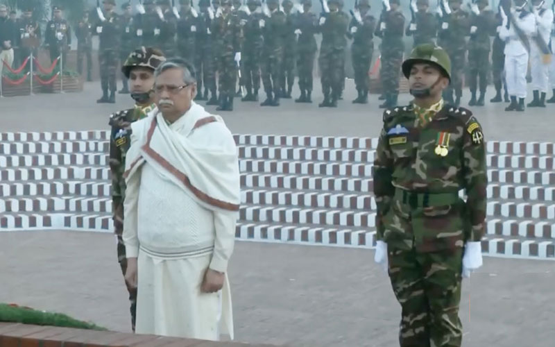 জাতীয় স্মৃতিসৌধে রাষ্ট্রপতির শ্রদ্ধা