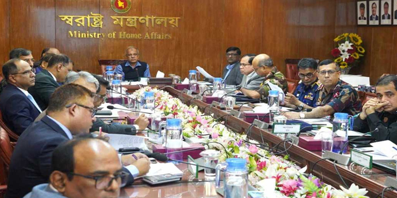 থার্টিফার্স্ট নাইটে আতশবাজি-ফানুস ওড়ানো নিষেধ: স্বরাষ্ট্র উপদেষ্টা