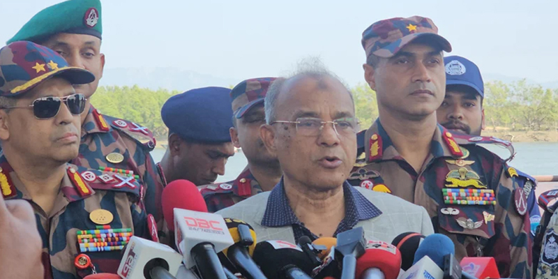 মিয়ানমার সীমান্তে যেকোনও পরিস্থিতি মোকাবিলায় প্রস্তুত রয়েছি: স্বরাষ্ট্র উপদেষ্টা