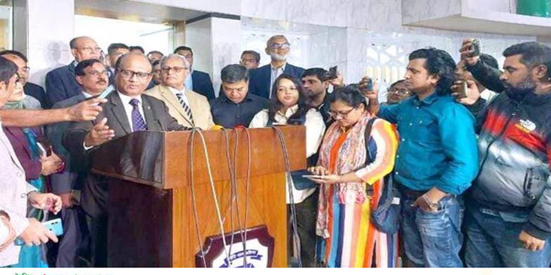 ‘দুর্নীতি একেবারে নির্মূল করতে পারব, সেই প্রতিশ্রুতি দেওয়া ঠিক হবে না’