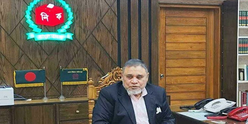 ইভিএম বাদ, জাতীয় নির্বাচন হবে ব্যালটে: সিইসি