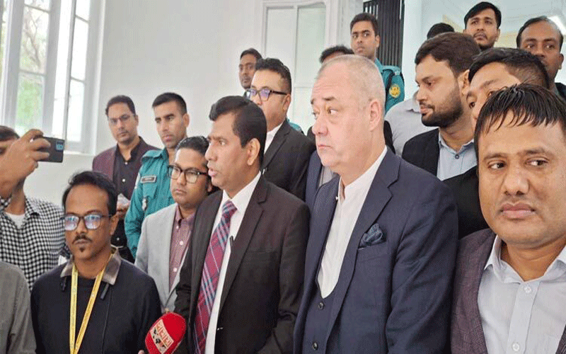 ভারতের উচিত শেখ হাসিনাকে ফেরত পাঠানো : টবি ক্যাডম্যান