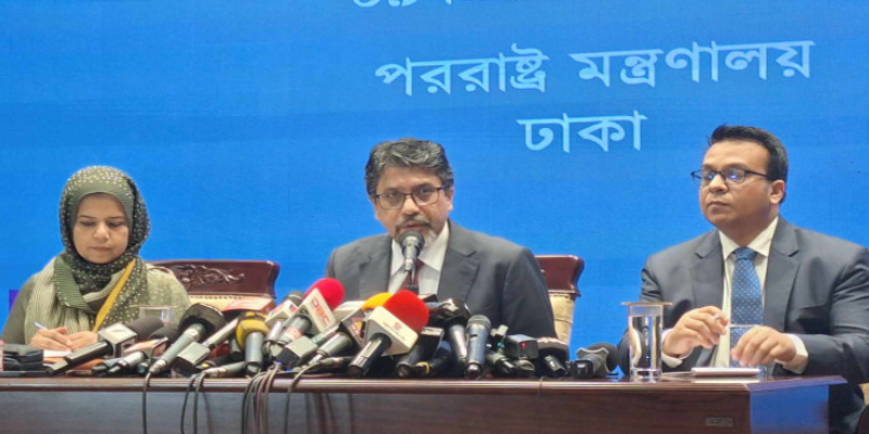 বিএসএফের কর্মকাণ্ডে বাংলাদেশ উদ্বিগ্ন : প্রণয় ভার্মাকে পররাষ্ট্র সচিব