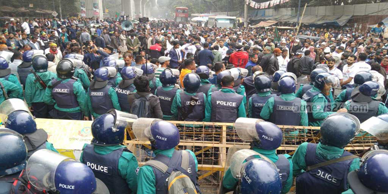 বিডিআর হত্যা: জওয়ানদের মুক্তির দাবিতে পদযাত্রা, পুলিশের বাধা