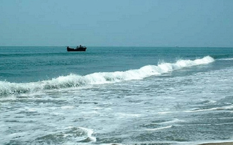 সমুদ্রে মাছ ধরায় ৫৮ দিনের নিষেধাজ্ঞা