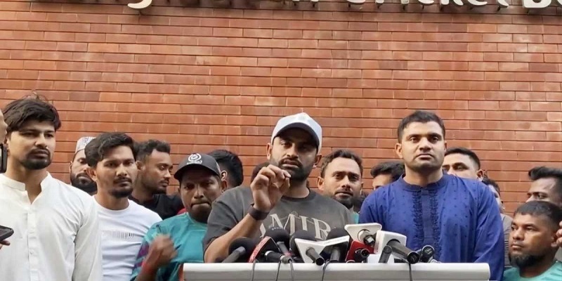 গণমাধ্যমের মুখোমুখি হয়ে বিসিবির বিরুদ্ধে যে ক্ষোভ ঝাড়লেন তামিম