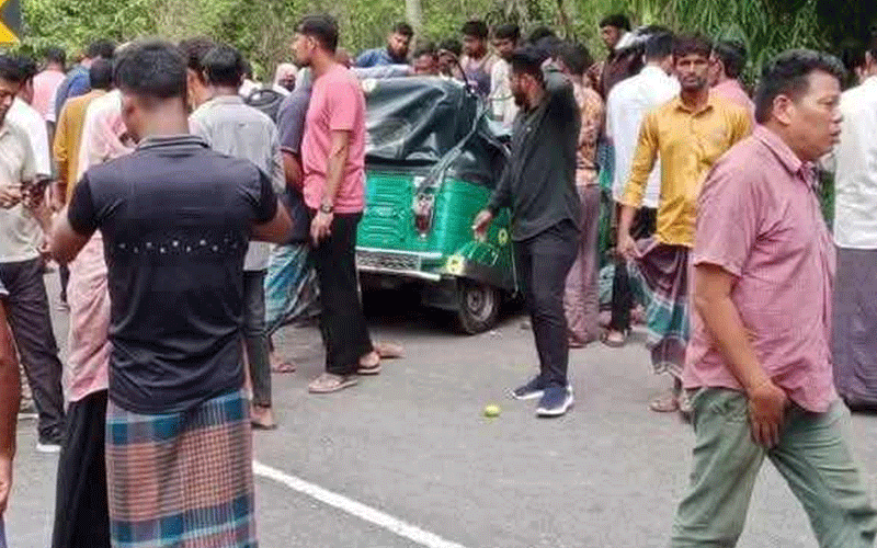 রাঙ্গামাটিতে পিকআপভ্যান-সিএনজি সংঘর্ষে নিহত ৫