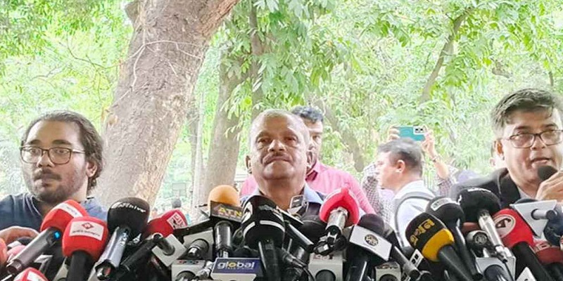 যে যাই বলুক, জুনের পরে নির্বাচন যাবে না: আইন উপদেষ্টা