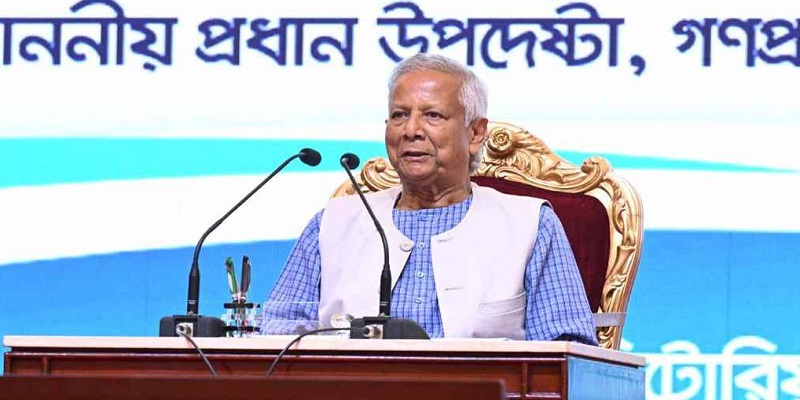 যুদ্ধাবস্থায় আছি, পুলিশকে সজাগ থাকতে হবে: প্রধান উপদেষ্টা