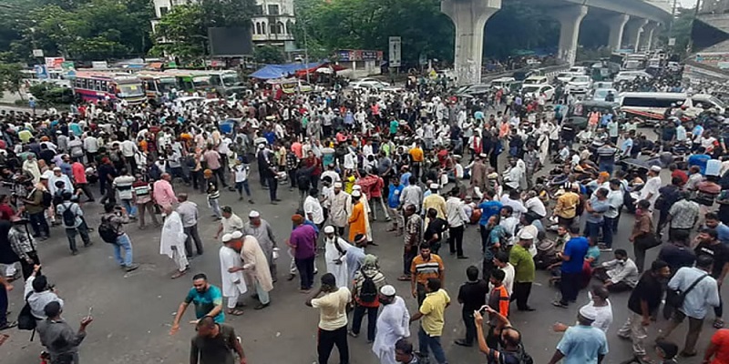 শাহবাগে বিডিআর সদস্যদের পদযাত্রায় পুলিশের বাধা
