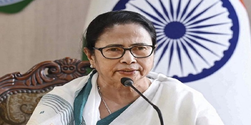 আ.লীগ নেতাদের ভারতে আশ্রয় নিয়ে বিস্ফোরক মন্তব্য করলেন মমতা