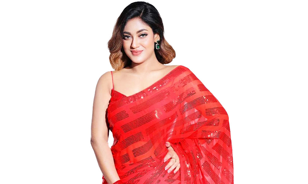 অভিনেত্রী যখন হয়েছি তখন সব মাধ্যমেই কাজ করতে হবে