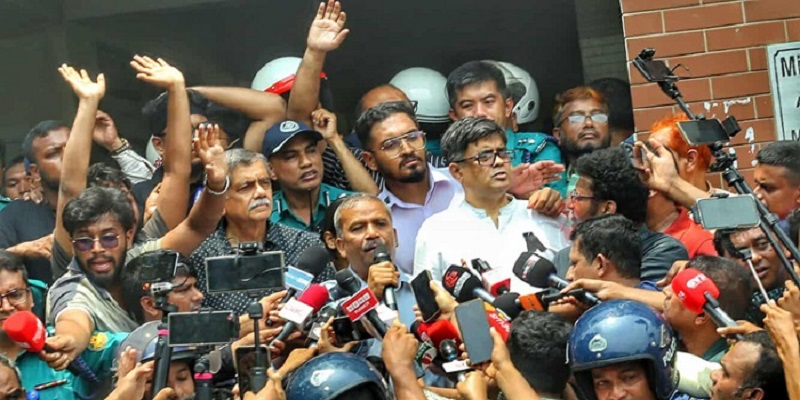 ২৪ তারিখের এইচএসসি পরীক্ষা স্থগিত: শিক্ষা উপদেষ্টা