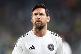 মেসি ইনস্টাগ্রামে কোন ৭ ক্লাবকে অনুসরণ করেন
