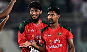পাকিস্তানকে কাঁদিয়ে র‌্যাংকিংয়ের শীর্ষ দশে মুস্তাফিজ