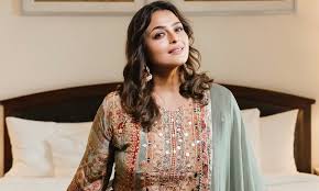 দশম শ্রেনিতে ফেল করে ব্যাংকারের সঙ্গে পালিয়েছিলেন এই অভিনেত্রী