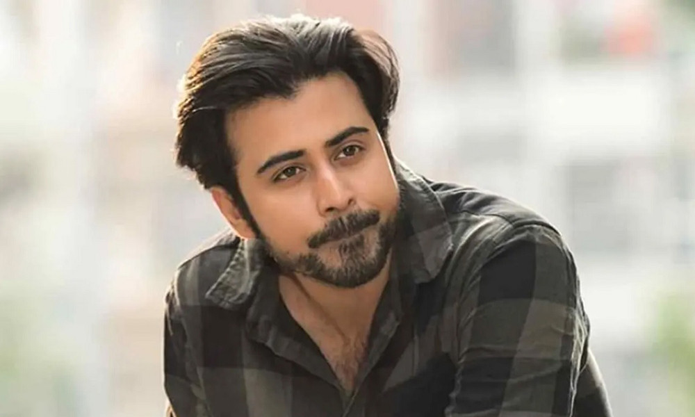 এখনো পাবলিক বাসে উঠি, টং দোকানে গিয়ে চা খাই : আফরান নিশো