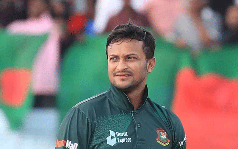 প্রথম ক্রিকেটার হিসেবে টি-টোয়েন্টিতে অনন্য রেকর্ড সাকিবের