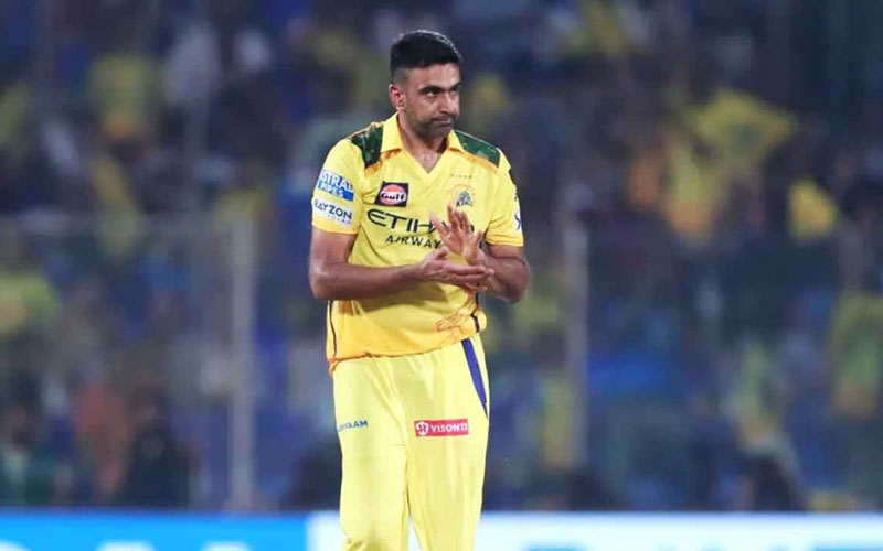 আইপিএল থেকে হঠাৎ অশ্বিনের অবসরের ঘোষণা