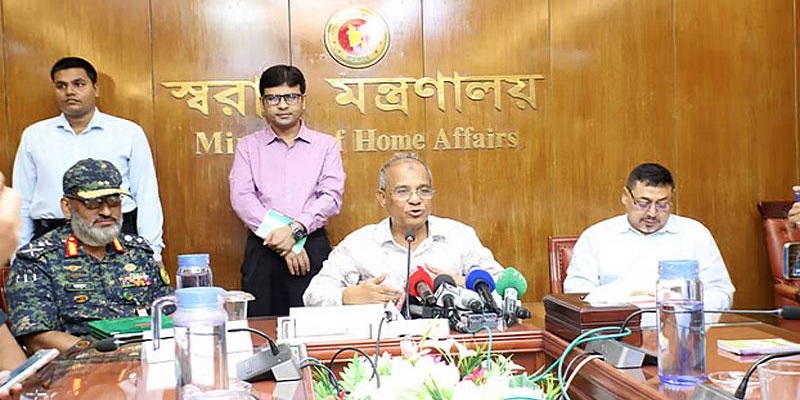 ৫ আগস্ট নিয়ে আতঙ্কের কোনও কারণ নেই: স্বরাষ্ট্র উপদেষ্টা