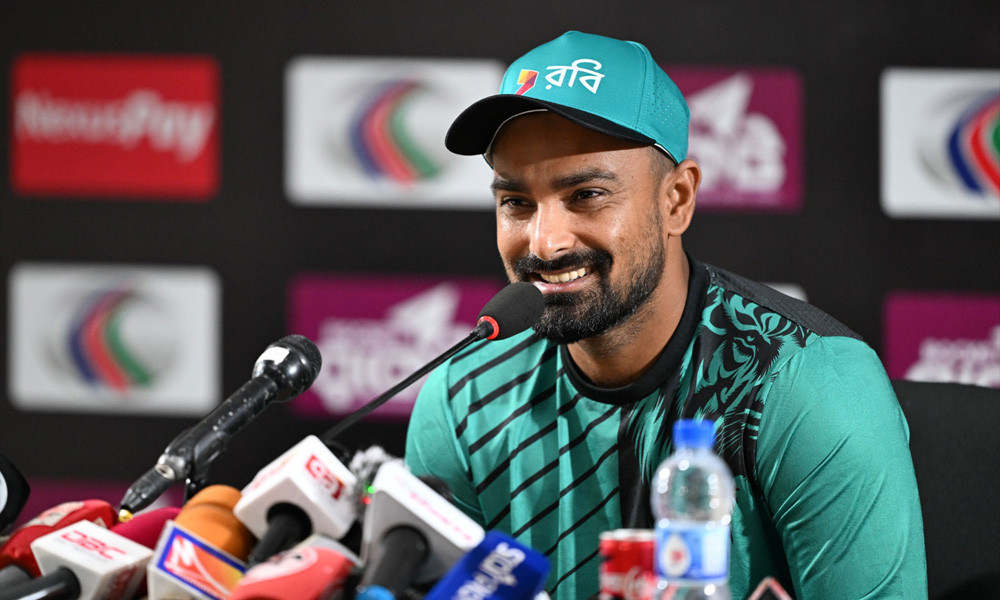 শুধু ছক্কা মেরে জেতা সম্ভব নয়, খেলতে হবে স্মার্ট ক্রিকেট : লিটন