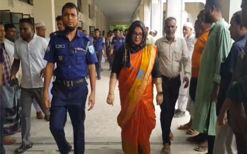 কুড়িগ্রামের সাবেক ডিসি সুলতানা পারভীন কারাগারে