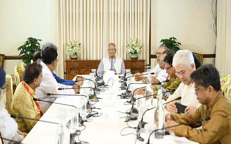 প্রধান উপদেষ্টার সঙ্গে বৈঠক করতে যমুনায় সাত দলের নেতারা